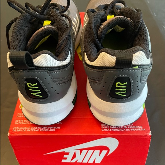 Nike Air Max AP Iron Gray Volt *NIB* - Picture 6 of 7